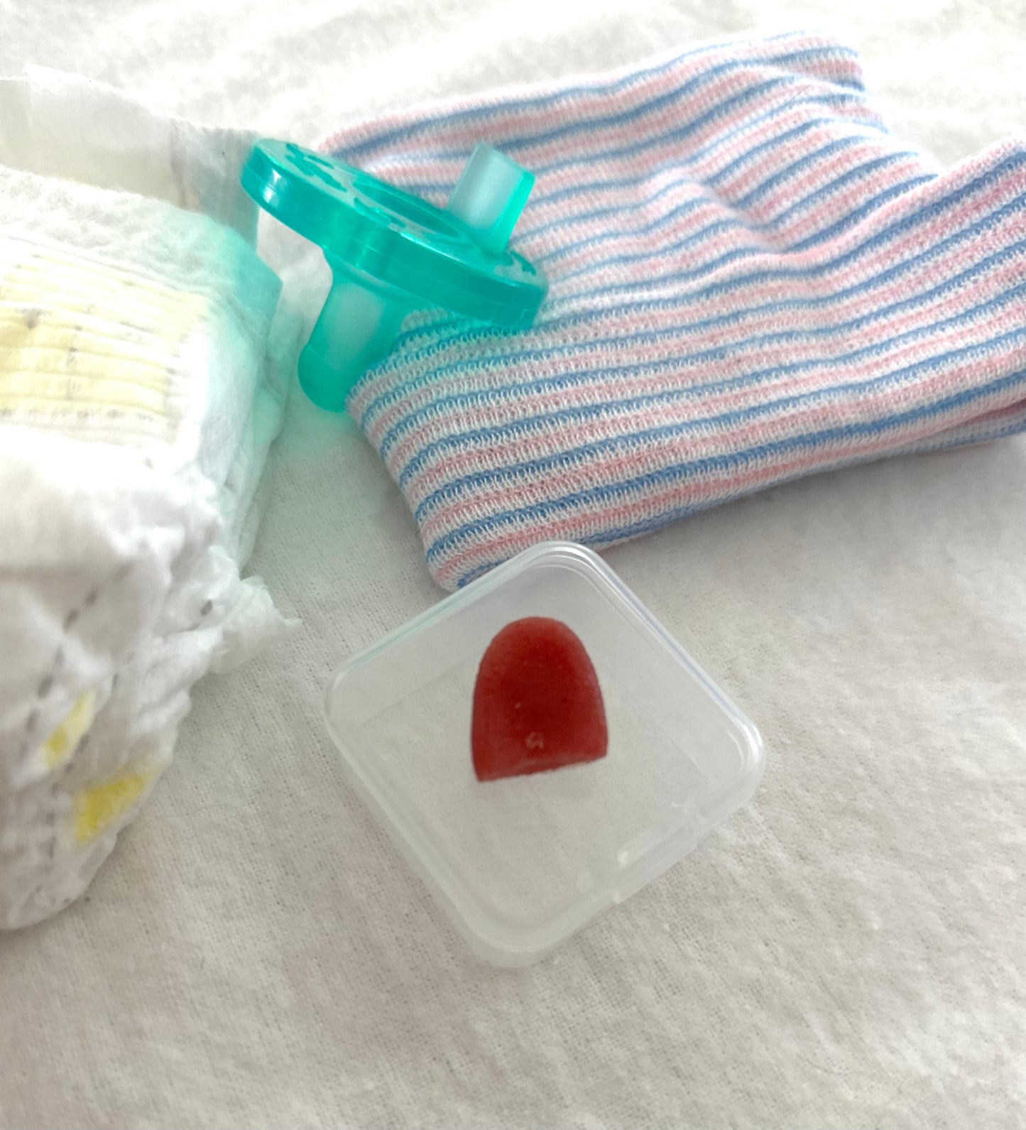 Silicone tongue
